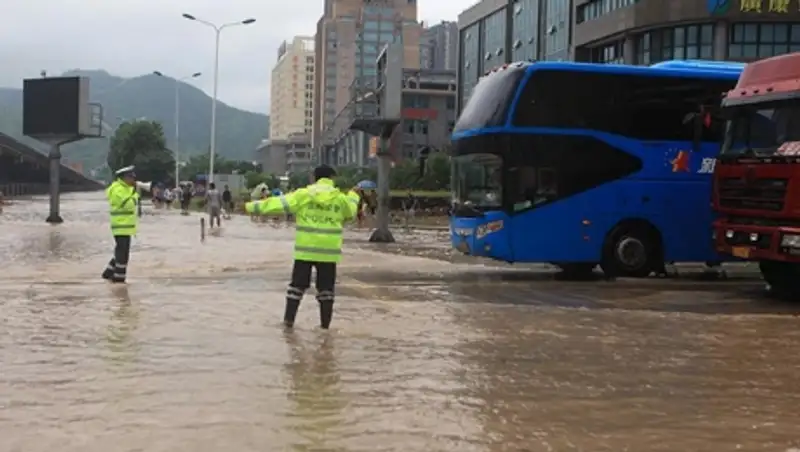 В Китае от тайфуна "Соуделор" погибли 26 человек
