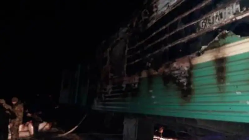 Стало известно о пострадавших при пожаре в вагоне казахстанского поезда