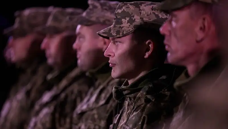 Ситуация в Украине: Зеленский хочет продлить военное положение, рубли в Мелитополе