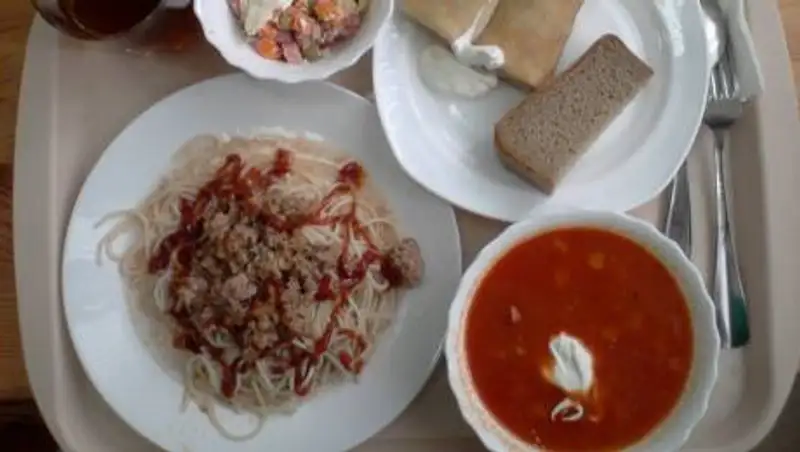 Более 20 рабочих отравились в столовой на газохимическом комплексе Атырауской области