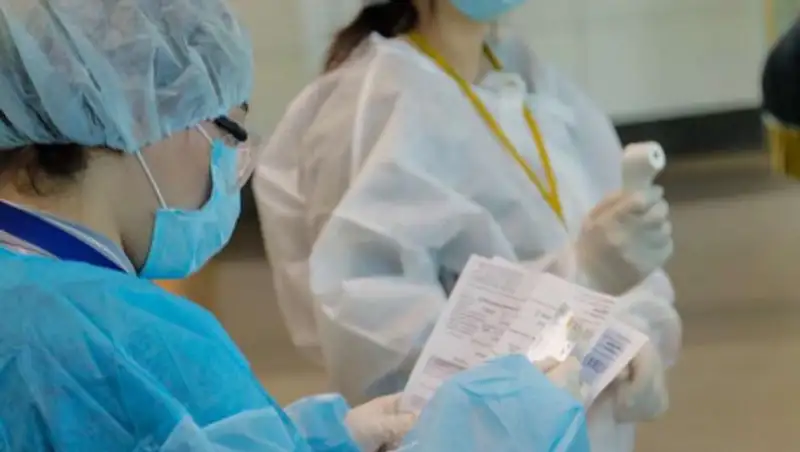 9 из 16 коронавирусных стационаров закрыли в Нур-Султане