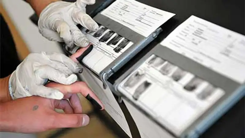 В Казахстане предлагают снимать отпечатки пальцев у трудовых мигрантов