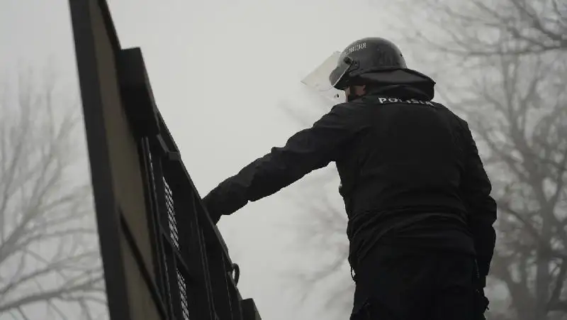 Айман Умарова предложила усилить миграционную политику