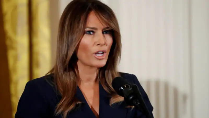 Меланью Трамп освистали