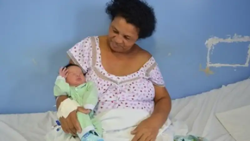 У 51-летней бразильянки родился 21-й по счету ребенок