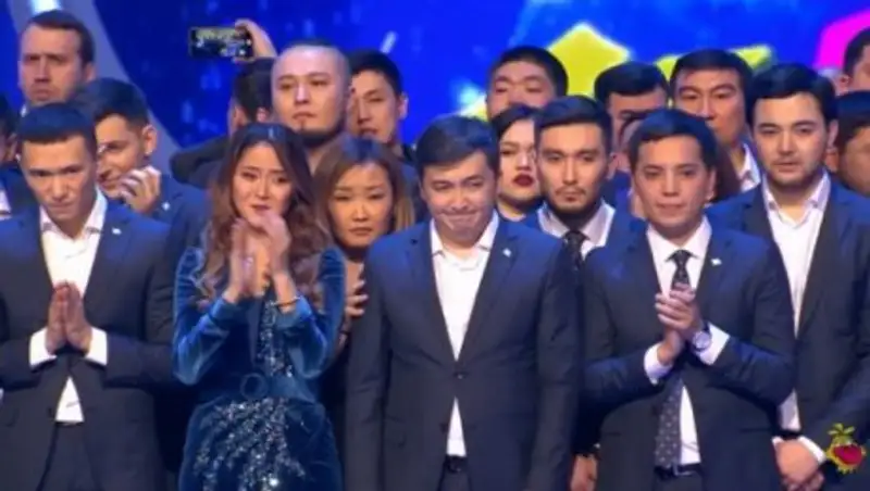 Опубликовано видео финала Высшей лиги КВН