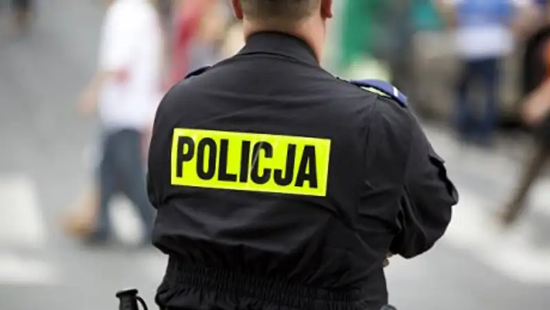 В Польше с руководящих должностей уйдут почти 500 полицейских