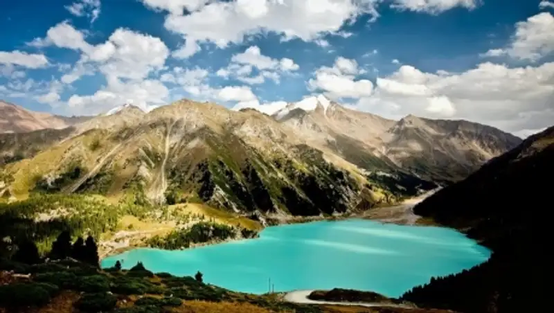 На Большом Алматинском озере запретили проводить фото-видеосъемку