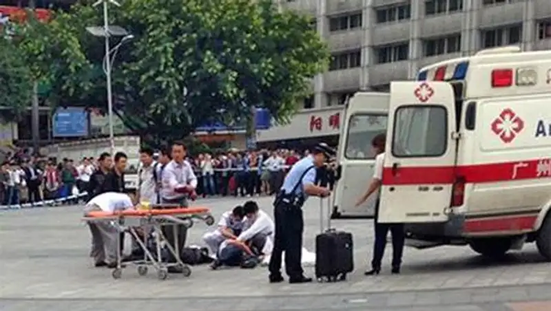 В Китае в результате очередной ножевой атаки пострадали минимум шесть человек