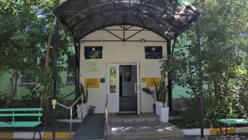 В Нур-Султане родители школьников призывают граждан пройти вакцинацию