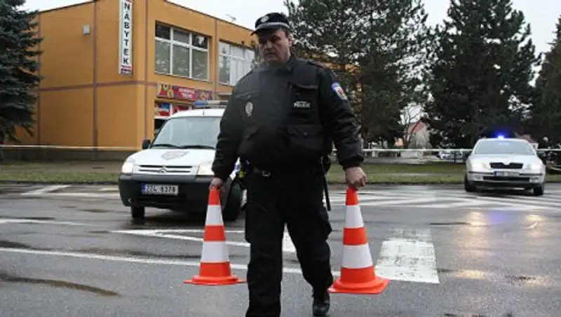 Около тысячи человек эвакуируют из-за бомбы в чешском Брно