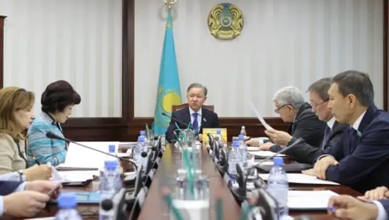 Мажилис сформировал повестку предстоящего пленарного заседания 