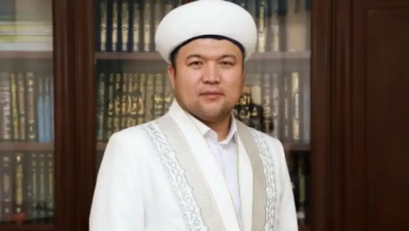 В Кадыр тун можно поклоняться не только в мечети, но и дома – главный имам Алматы