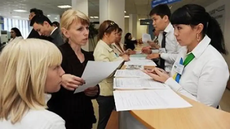 Мажилис одобрил поправки по вопросам оказания госуслуг