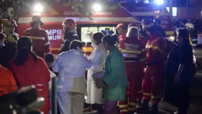 В Румынии арестованы владельцы сгоревшего ночного клуба