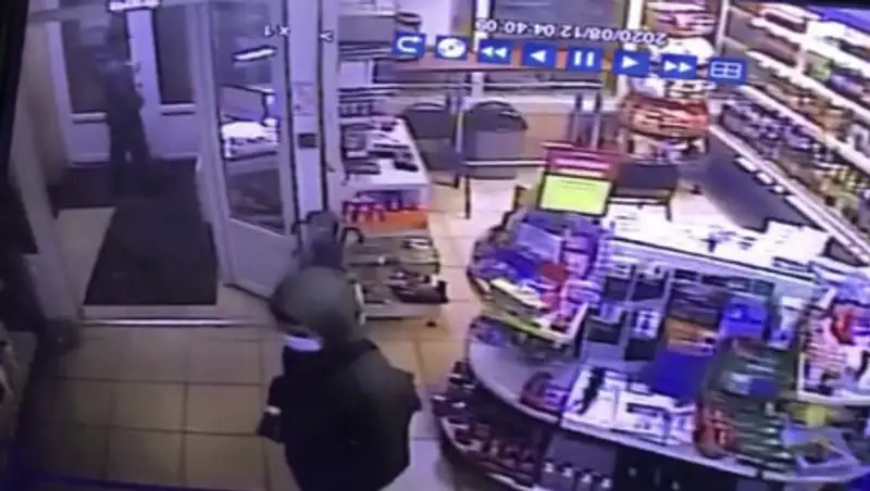 В Алматы совершили налет на АЗС