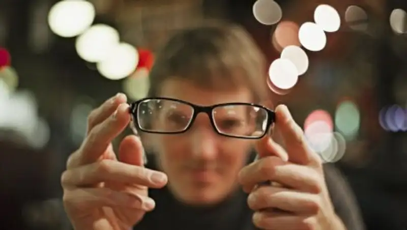 Как справиться с усталостью глаз