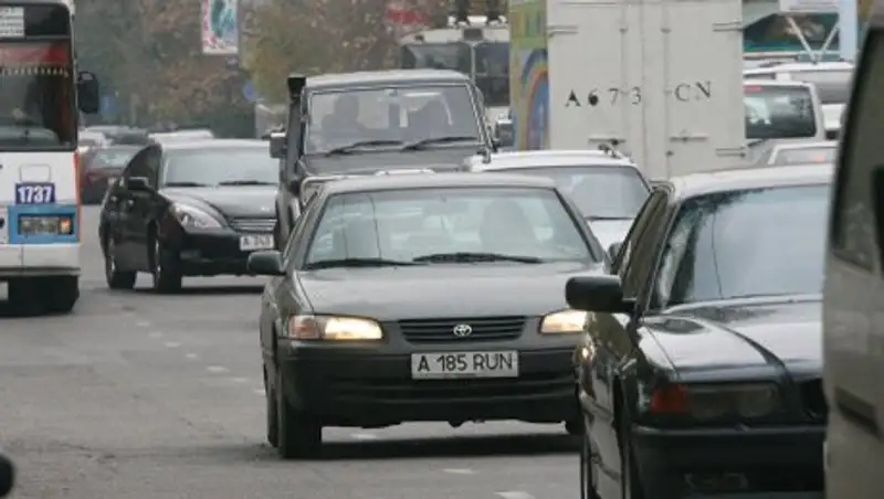 В Алматы на 4 дня ряд автобусов изменят маршрут