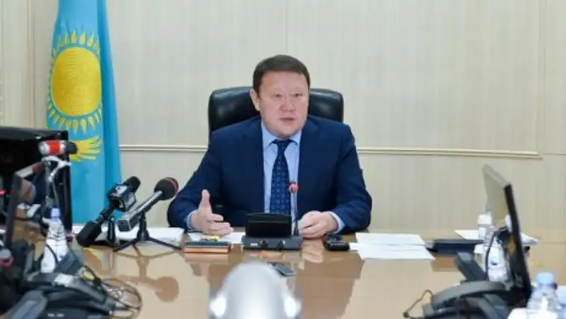 Аким СКО поручил повторно использовать новогодние украшения