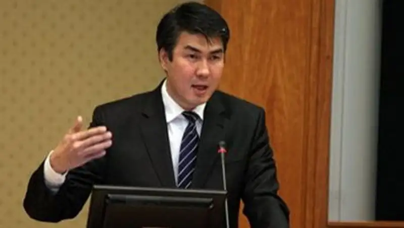 Исекешев опроверг информацию о стоимости мини-завода по производству мячей в Алматы