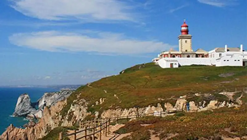 Поляки упали с 80-метровой скалы во время попытки сделать селфи