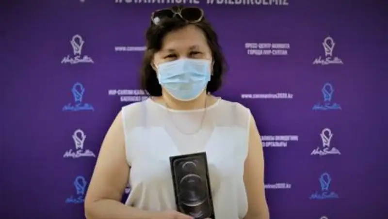 В Нур-Султане среди вакцинированных определены победители розыгрыша