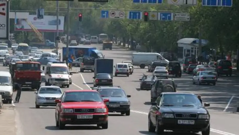 На сколько выросло количество автомобилей в Казахстане