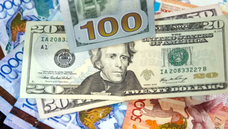 Что говорит о том, что тенге "отвязывается" от рубля