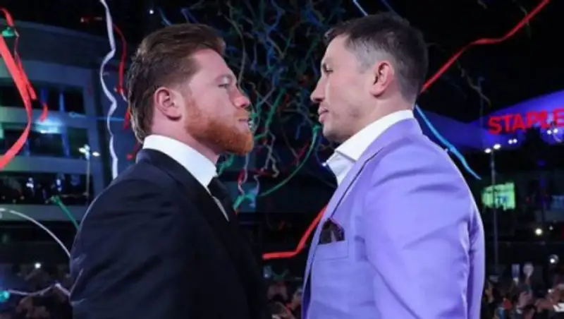 Головкин и "Канело" начали переговоры о третьем бое