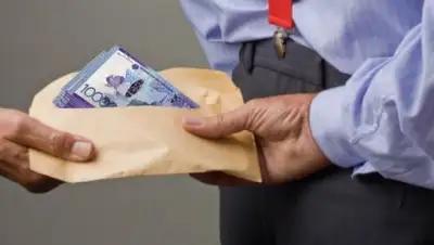 Газета "Спектр", фото - Новости Zakon.kz от 24.04.2018 11:12