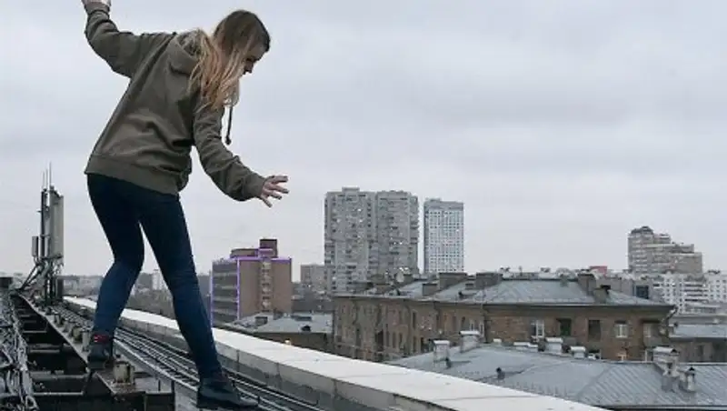 Как распознать суицидальные настроения своего ребенка