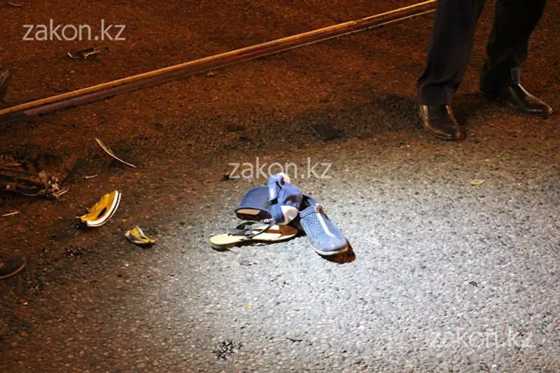 Еще одно жуткое ДТП с участием двухколесного транспорта произошло в Алматы (фото), фото - Новости Zakon.kz от 05.07.2013 16:30