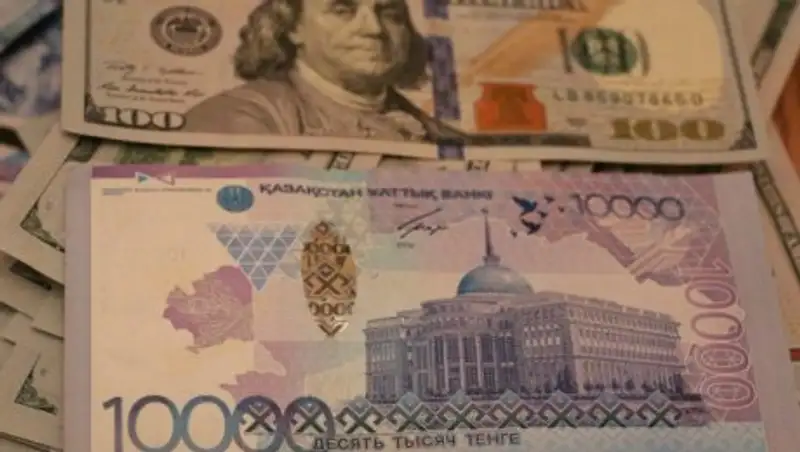 Тенге снова приблизился к отметке 340 за доллар