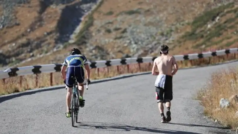 На самой высокогорной дороге Казахстана состоялись уникальные состязания Kosmos UpHill