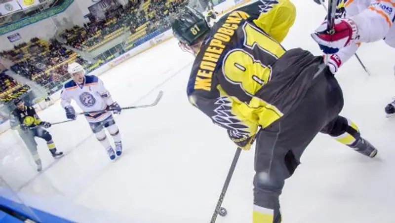 "Сарыарка" обыграла орский "Южный Урал" со счётом 5:1