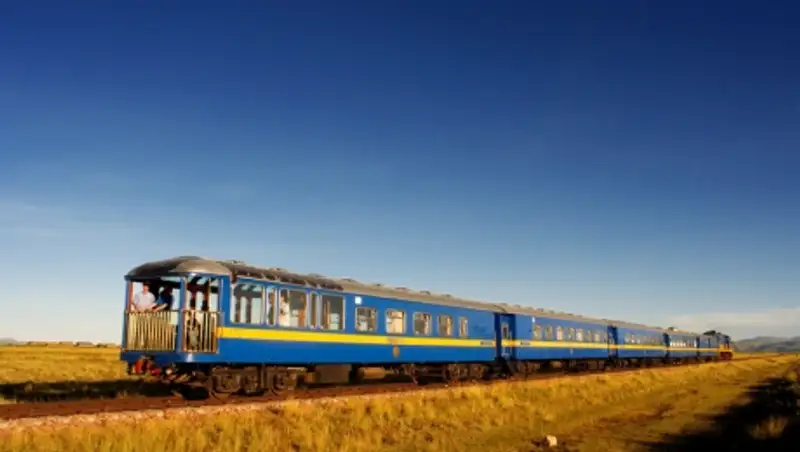 Из-за протестов индейцев парализовано движение поездов в районе Мачу-Пикчу