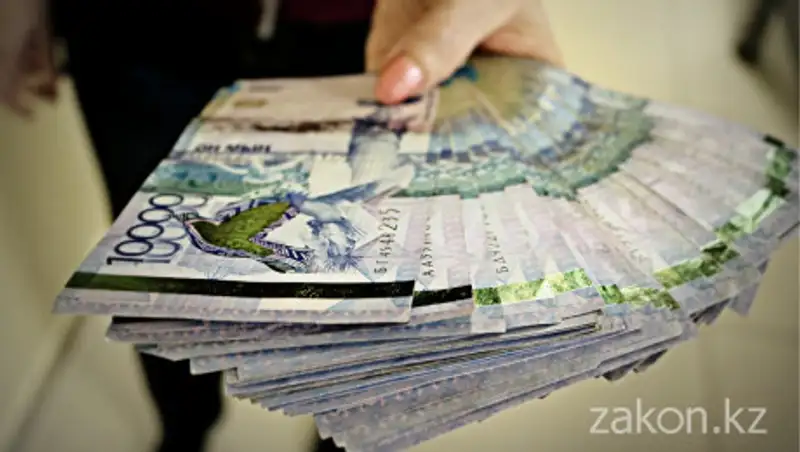 Мошенник из Караганды нажился на 12 млн тенге