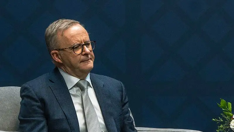 Премьер-министр Австралии присягнет на верность королю Чарльзу III, несмотря на взгляды о независимости