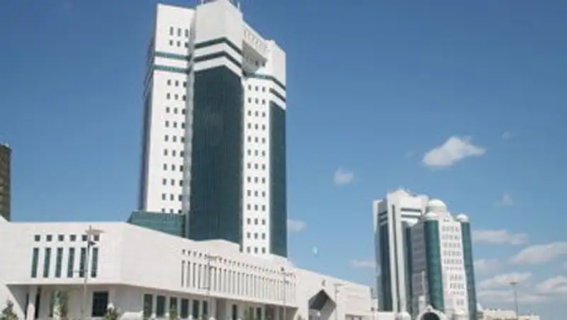 Казахстан в 2014г привлечет более 5 тыс иностранных специалистов в приоритетные проекты