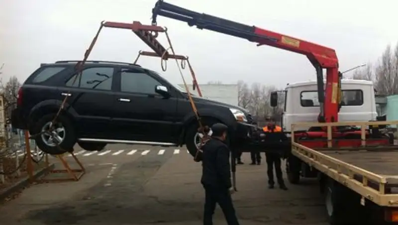 У злостных должников будут забирать автомобили