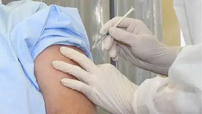 вакцинация против КВИ сколько прививок, фото - Новости Zakon.kz от 19.08.2022 00:48