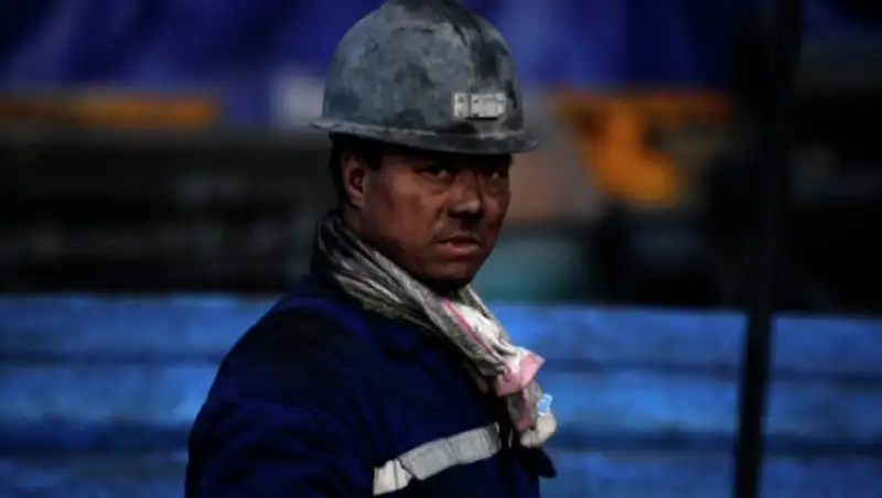 Более 20 человек погибли при пожаре на шахте в КНР