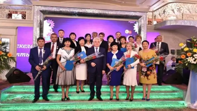 В ЮКО отметили праздник учителей