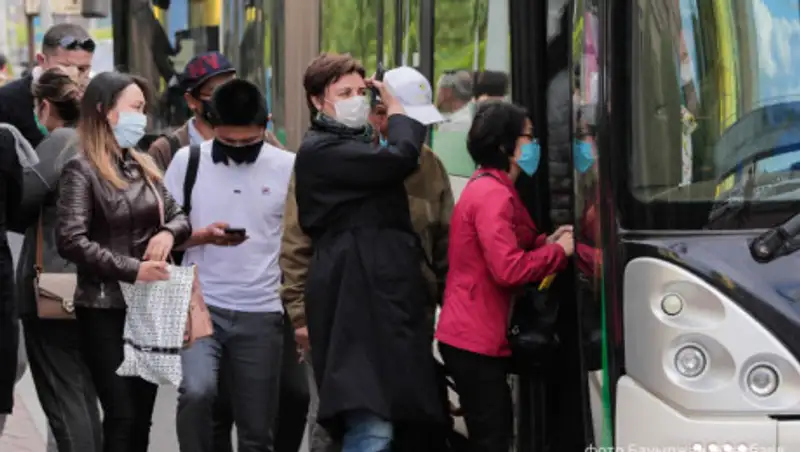 Кому нужно носить маски, рассказал Елжан Биртанов