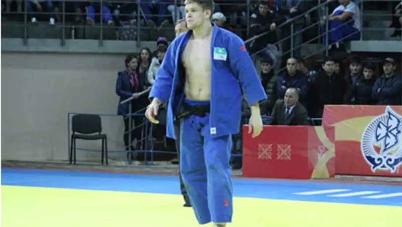 По итогам первых двух дней Чемпионата РК по дзюдо выявлены 12 сильнейших дзюдоистов, фото - Новости Zakon.kz от 18.11.2013 17:30