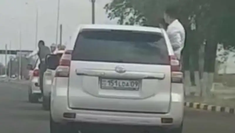 Почти на 100 тыс тенге оштрафованы участники свадебного кортежа в Жезказгане