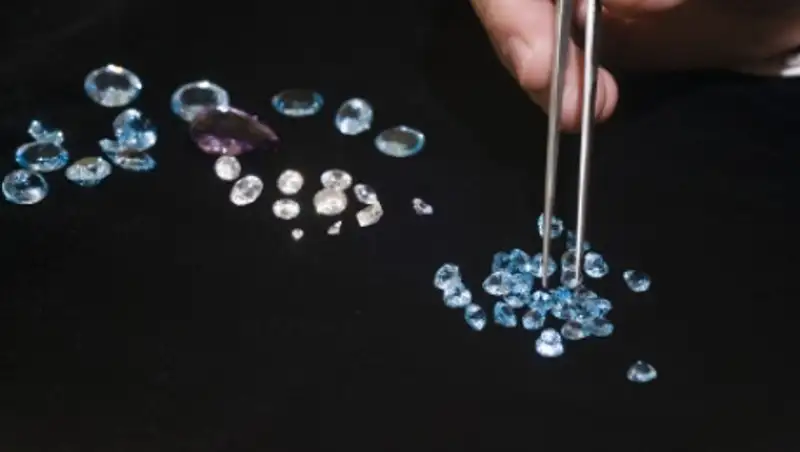 У нью-йоркского ювелира из сейфа украли алмазы на миллионы долларов