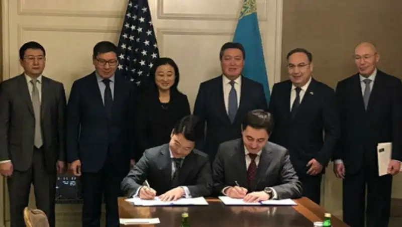 АО "QazTech Ventures" подписал Договор с 500 Startups