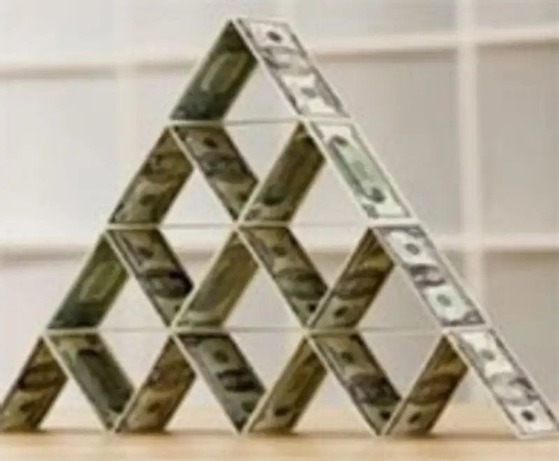 Депутаты обвинили силовиков в коррупционных связях с главами финансовых пирамид