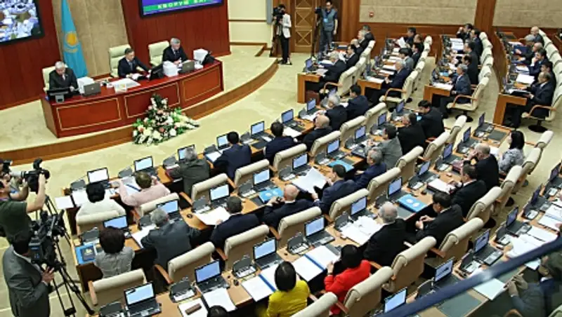 Мажилис ратифицировал Соглашение о порядке передачи наркотиков и психотропных веществ